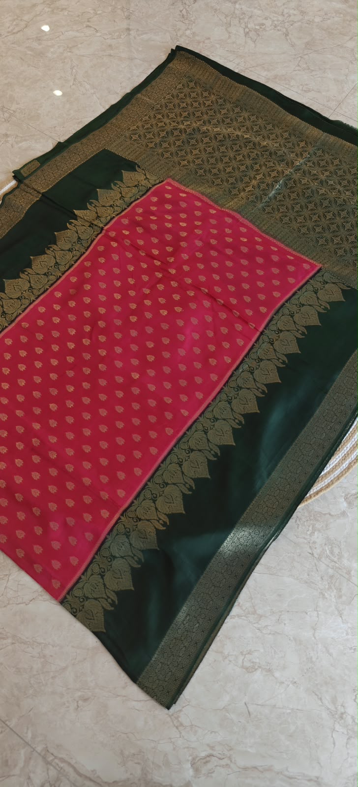 Semi Mysore Crepe Premium Rani Pink With Bottle green SS-650