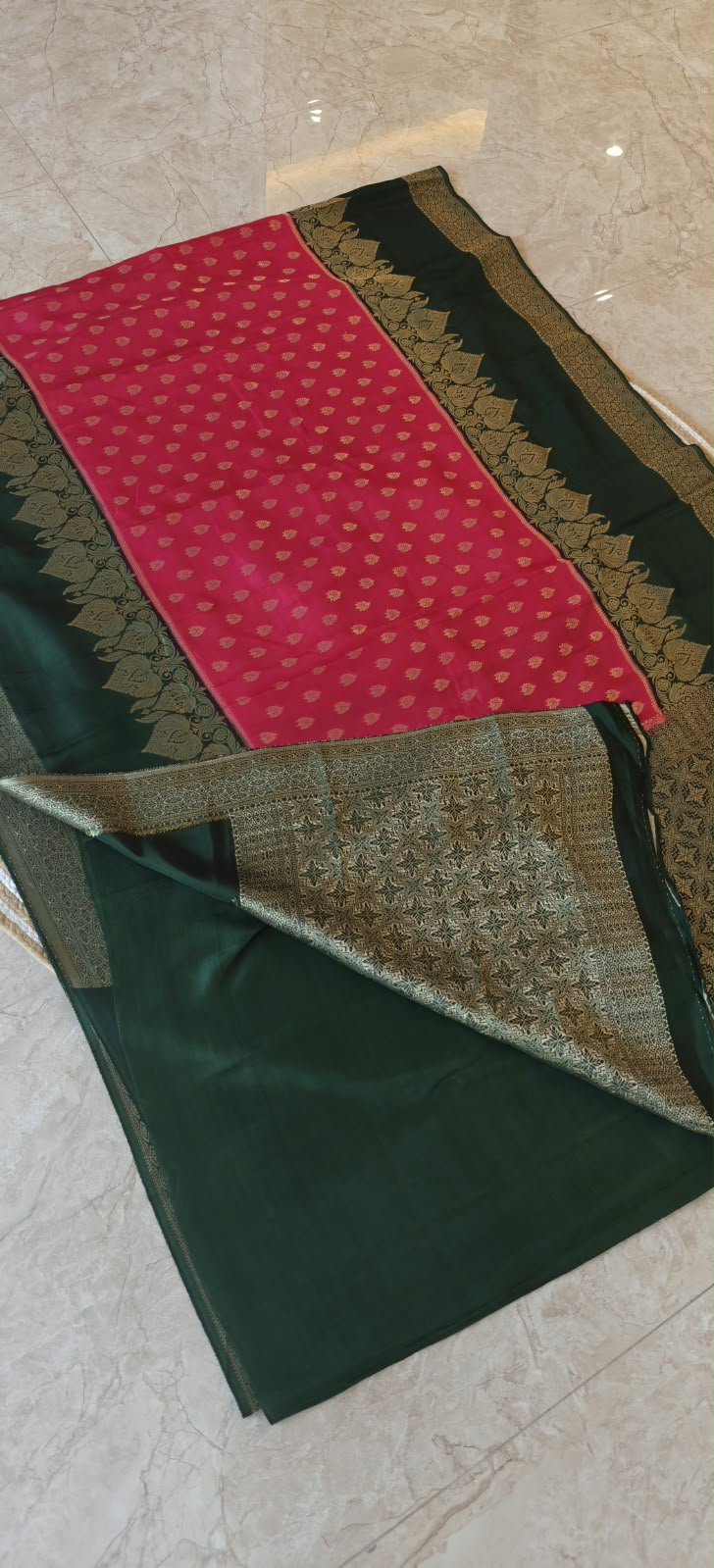 Semi Mysore Crepe Premium Rani Pink With Bottle green SS-650