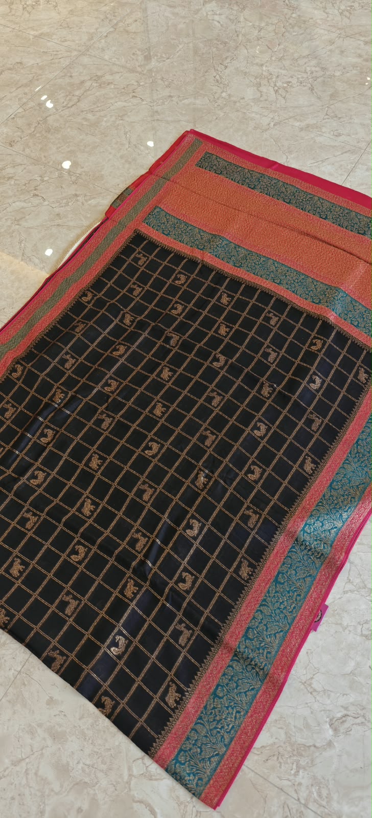 Black with Pink 3D Tusser Saree SS-349