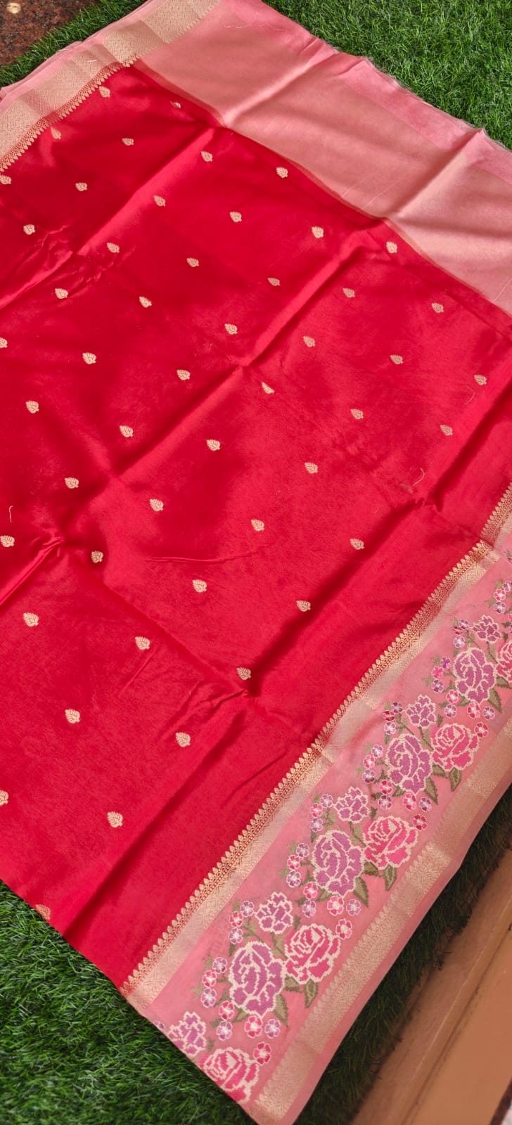Viscose Dola Crepe Red with Baby pink SS-747
